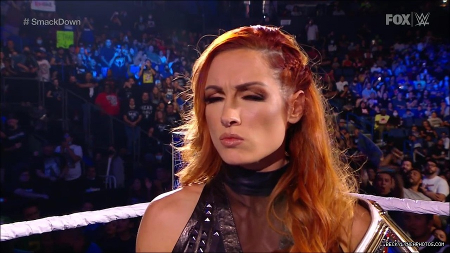 WWE_Supersized_SmackDown_2021_10_15_720p_HDTV_x264-NWCHD_mp4_004972244.jpg