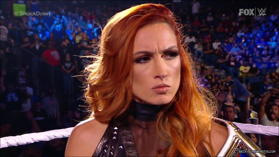 WWE_Supersized_SmackDown_2021_10_15_720p_HDTV_x264-NWCHD_mp4_004973446.jpg