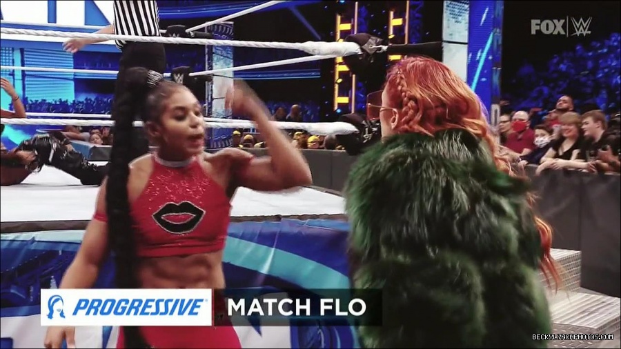 WWE_Supersized_SmackDown_2021_10_15_720p_HDTV_x264-NWCHD_mp4_004993265.jpg