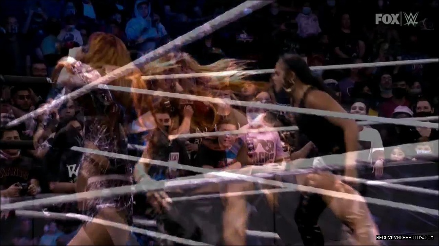WWE_Supersized_SmackDown_2021_10_15_720p_HDTV_x264-NWCHD_mp4_005047920.jpg