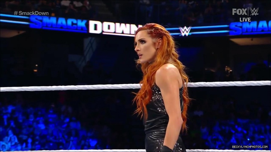 WWE_Supersized_SmackDown_2021_10_15_720p_HDTV_x264-NWCHD_mp4_005213085.jpg