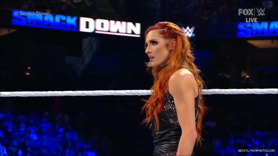 WWE_Supersized_SmackDown_2021_10_15_720p_HDTV_x264-NWCHD_mp4_005213686.jpg