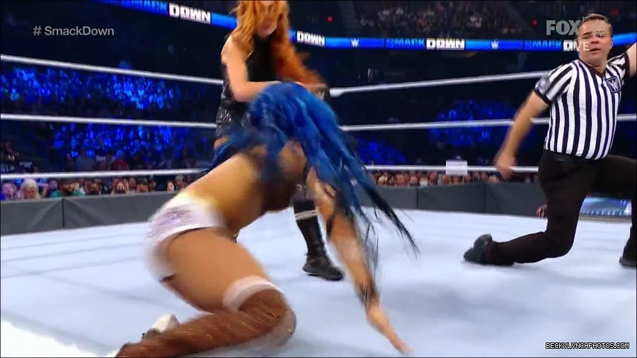 WWE_Supersized_SmackDown_2021_10_15_720p_HDTV_x264-NWCHD_mp4_005282354.jpg