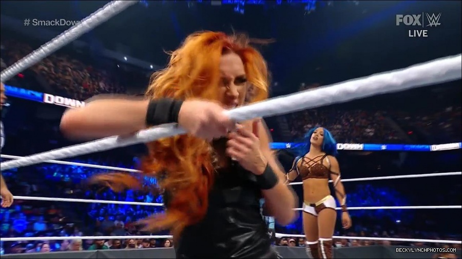 WWE_Supersized_SmackDown_2021_10_15_720p_HDTV_x264-NWCHD_mp4_005382054.jpg