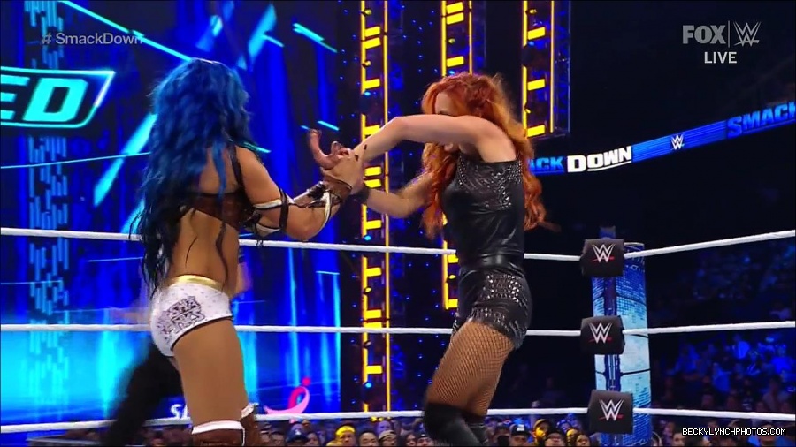 WWE_Supersized_SmackDown_2021_10_15_720p_HDTV_x264-NWCHD_mp4_005392264.jpg