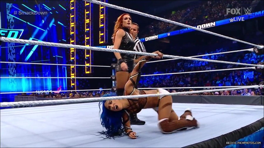 WWE_Supersized_SmackDown_2021_10_15_720p_HDTV_x264-NWCHD_mp4_005439711.jpg