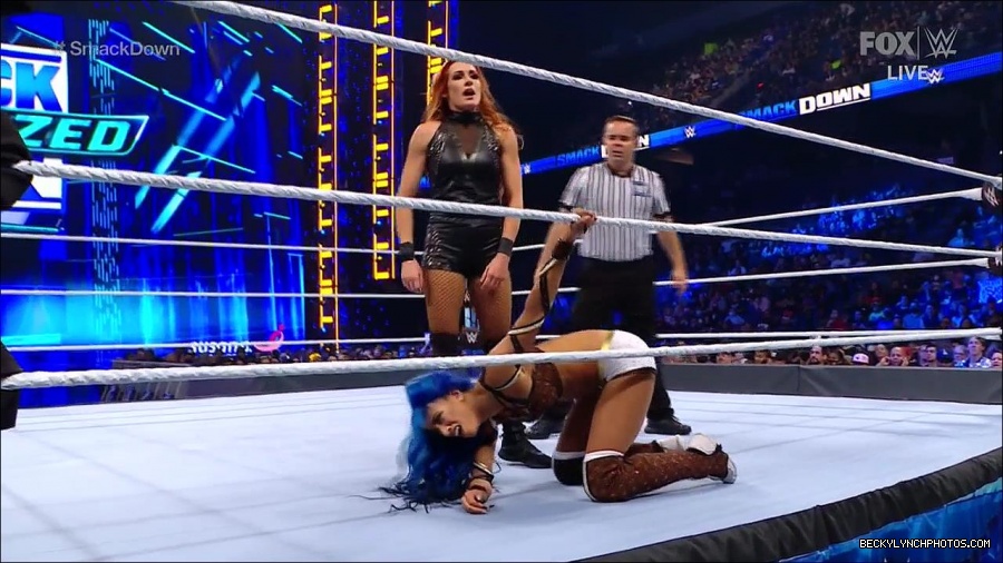 WWE_Supersized_SmackDown_2021_10_15_720p_HDTV_x264-NWCHD_mp4_005440913.jpg