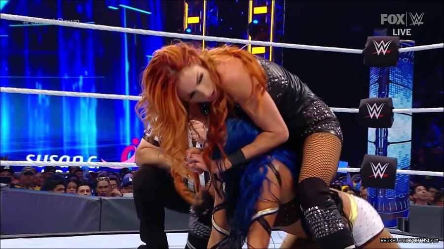 WWE_Supersized_SmackDown_2021_10_15_720p_HDTV_x264-NWCHD_mp4_005612684.jpg