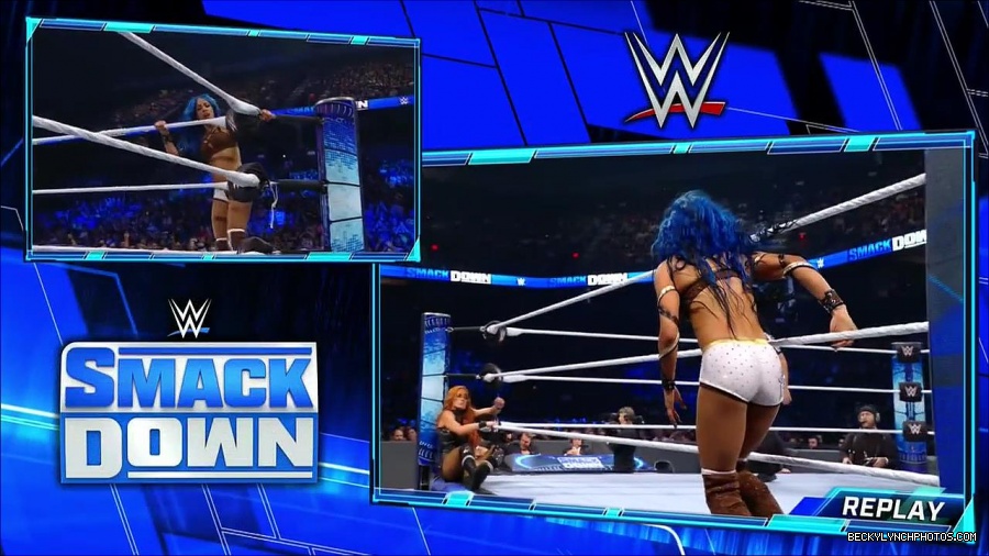 WWE_Supersized_SmackDown_2021_10_15_720p_HDTV_x264-NWCHD_mp4_005818823.jpg