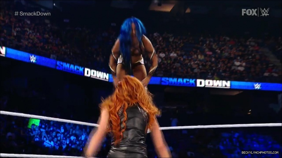WWE_Supersized_SmackDown_2021_10_15_720p_HDTV_x264-NWCHD_mp4_005824229.jpg