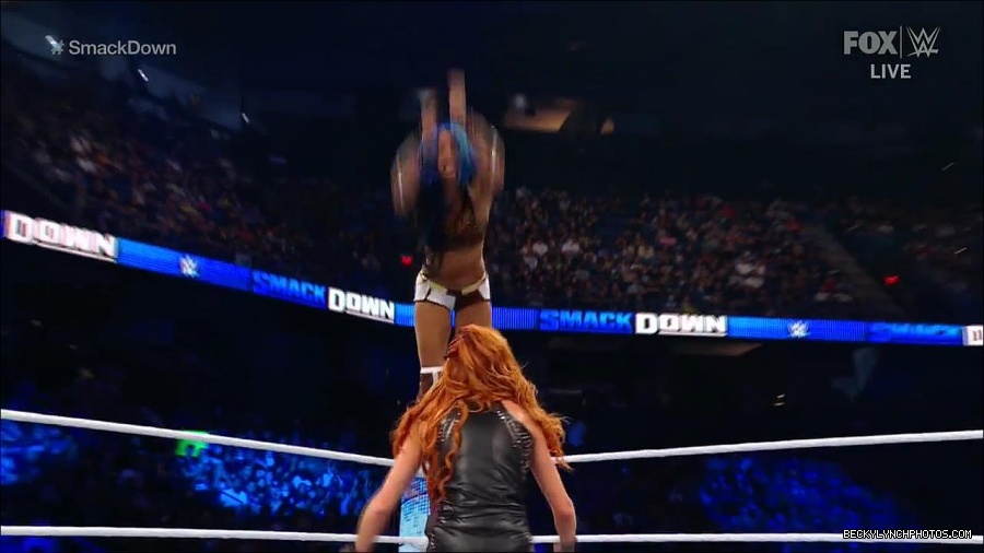 WWE_Supersized_SmackDown_2021_10_15_720p_HDTV_x264-NWCHD_mp4_005824829.jpg