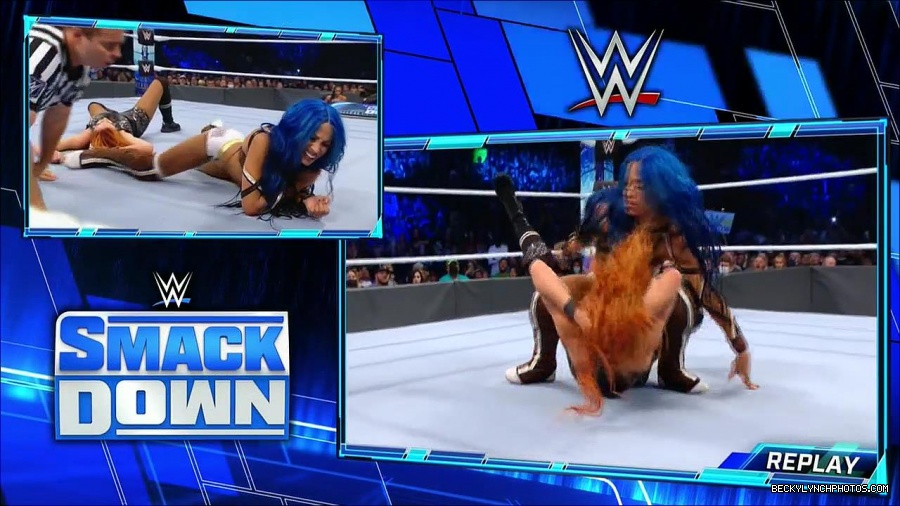 WWE_Supersized_SmackDown_2021_10_15_720p_HDTV_x264-NWCHD_mp4_005839844.jpg