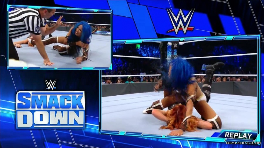 WWE_Supersized_SmackDown_2021_10_15_720p_HDTV_x264-NWCHD_mp4_005840445.jpg
