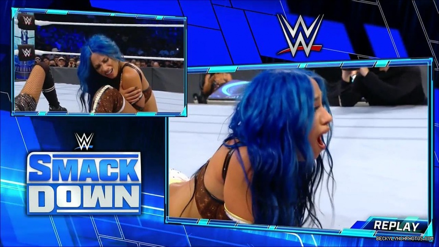 WWE_Supersized_SmackDown_2021_10_15_720p_HDTV_x264-NWCHD_mp4_005844049.jpg
