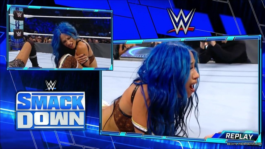 WWE_Supersized_SmackDown_2021_10_15_720p_HDTV_x264-NWCHD_mp4_005844649.jpg