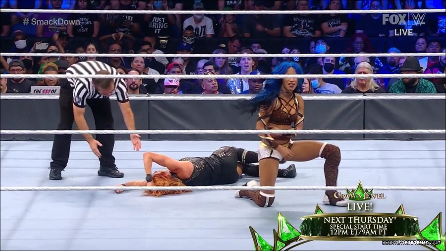 WWE_Supersized_SmackDown_2021_10_15_720p_HDTV_x264-NWCHD_mp4_005853658.jpg