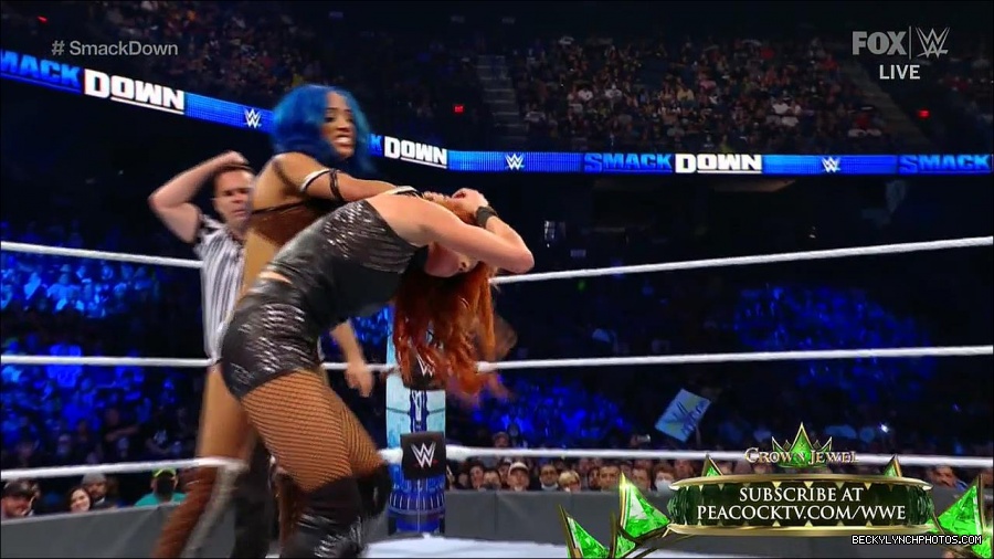 WWE_Supersized_SmackDown_2021_10_15_720p_HDTV_x264-NWCHD_mp4_005863268.jpg