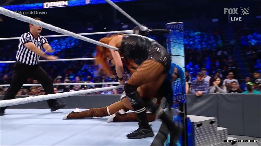 WWE_Supersized_SmackDown_2021_10_15_720p_HDTV_x264-NWCHD_mp4_005917322.jpg