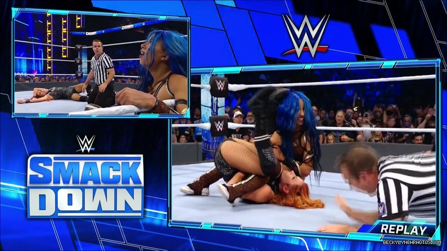 WWE_Supersized_SmackDown_2021_10_15_720p_HDTV_x264-NWCHD_mp4_005986991.jpg