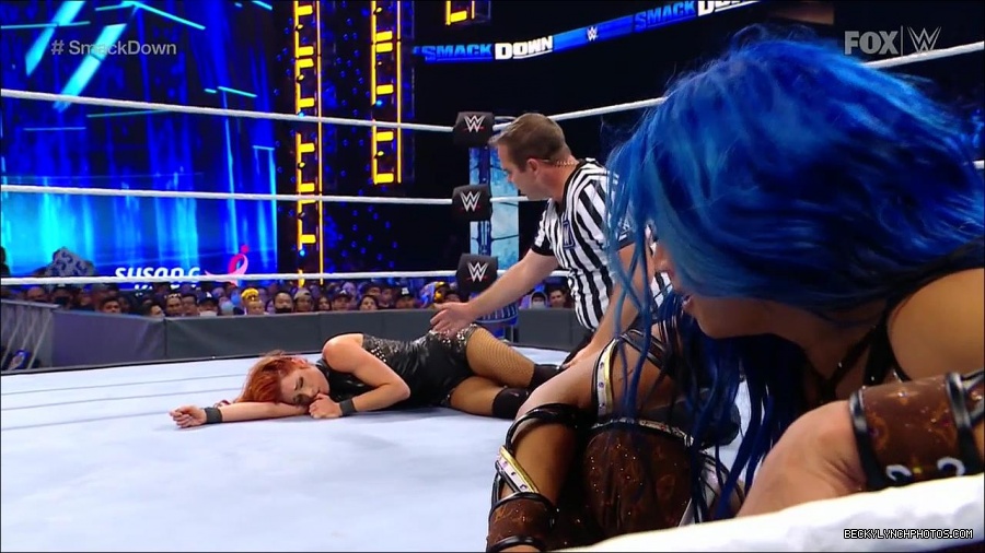 WWE_Supersized_SmackDown_2021_10_15_720p_HDTV_x264-NWCHD_mp4_005992397.jpg