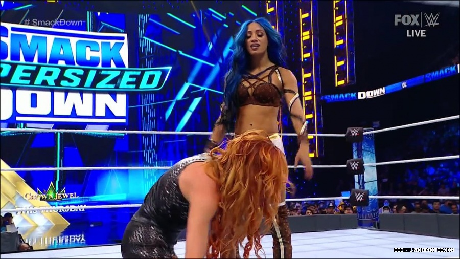 WWE_Supersized_SmackDown_2021_10_15_720p_HDTV_x264-NWCHD_mp4_006012217.jpg