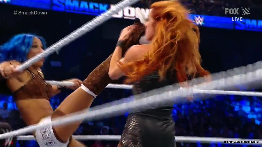 WWE_Supersized_SmackDown_2021_10_15_720p_HDTV_x264-NWCHD_mp4_006023628.jpg