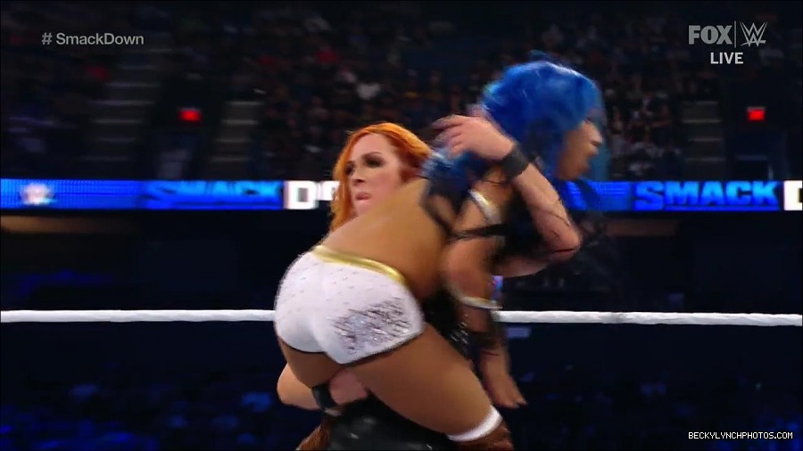 WWE_Supersized_SmackDown_2021_10_15_720p_HDTV_x264-NWCHD_mp4_006044649.jpg