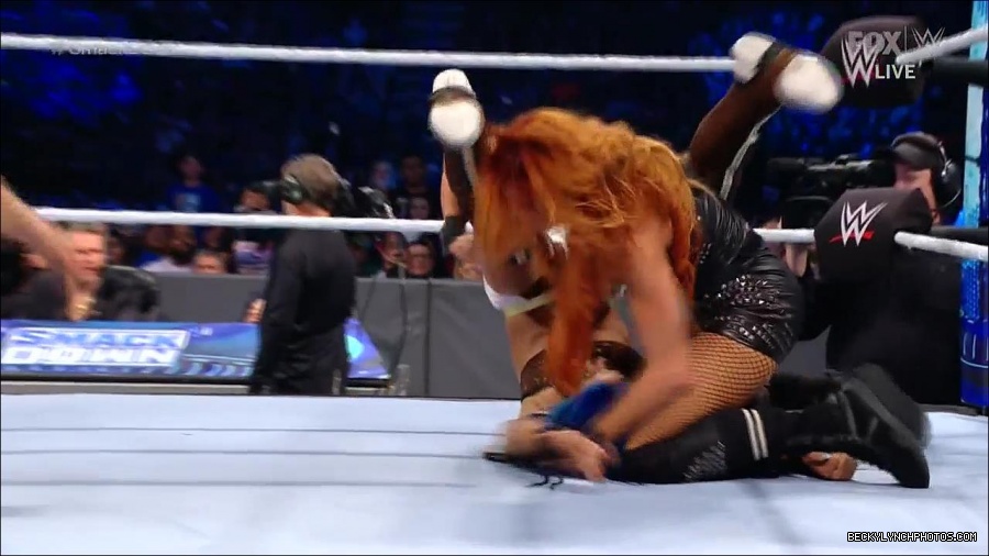 WWE_Supersized_SmackDown_2021_10_15_720p_HDTV_x264-NWCHD_mp4_006050054.jpg