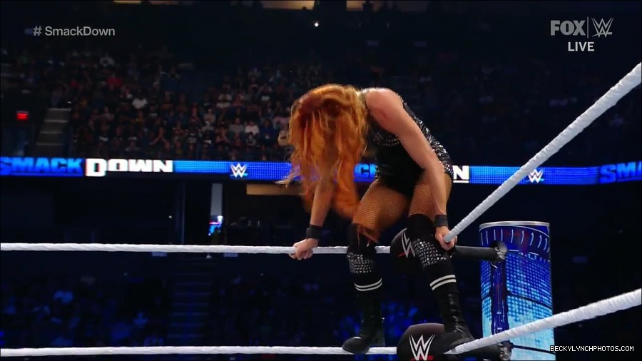 WWE_Supersized_SmackDown_2021_10_15_720p_HDTV_x264-NWCHD_mp4_006060265.jpg