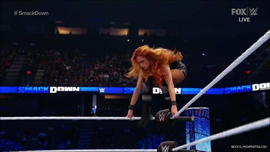 WWE_Supersized_SmackDown_2021_10_15_720p_HDTV_x264-NWCHD_mp4_006061466.jpg
