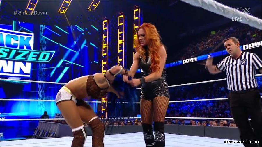 WWE_Supersized_SmackDown_2021_10_15_720p_HDTV_x264-NWCHD_mp4_006104108.jpg