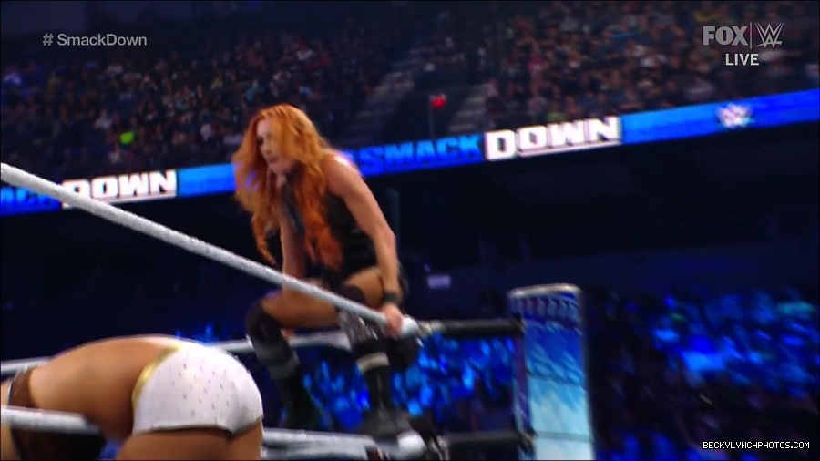 WWE_Supersized_SmackDown_2021_10_15_720p_HDTV_x264-NWCHD_mp4_006111316.jpg