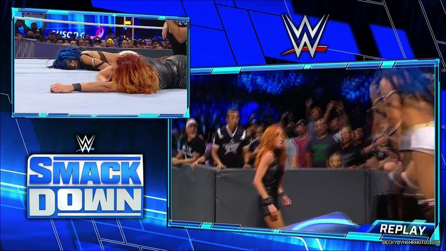 WWE_Supersized_SmackDown_2021_10_15_720p_HDTV_x264-NWCHD_mp4_006166771.jpg