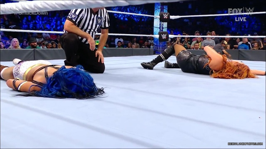 WWE_Supersized_SmackDown_2021_10_15_720p_HDTV_x264-NWCHD_mp4_006181185.jpg