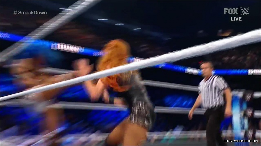 WWE_Supersized_SmackDown_2021_10_15_720p_HDTV_x264-NWCHD_mp4_006196200.jpg