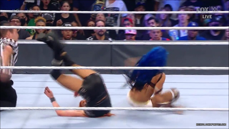 WWE_Supersized_SmackDown_2021_10_15_720p_HDTV_x264-NWCHD_mp4_006213618.jpg