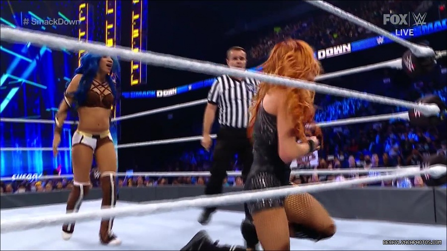 WWE_Supersized_SmackDown_2021_10_15_720p_HDTV_x264-NWCHD_mp4_006268272.jpg