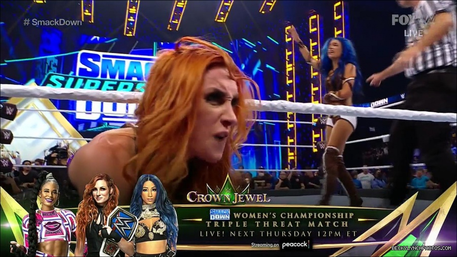 WWE_Supersized_SmackDown_2021_10_15_720p_HDTV_x264-NWCHD_mp4_006294699.jpg