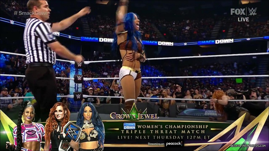 WWE_Supersized_SmackDown_2021_10_15_720p_HDTV_x264-NWCHD_mp4_006301906.jpg
