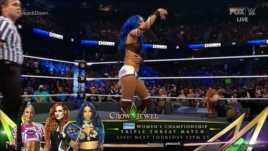 WWE_Supersized_SmackDown_2021_10_15_720p_HDTV_x264-NWCHD_mp4_006302507.jpg