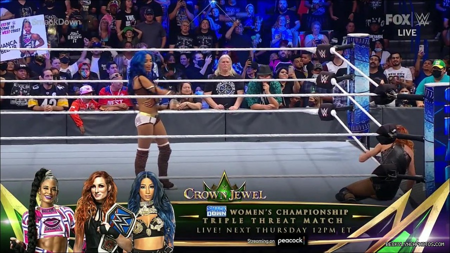 WWE_Supersized_SmackDown_2021_10_15_720p_HDTV_x264-NWCHD_mp4_006304308.jpg