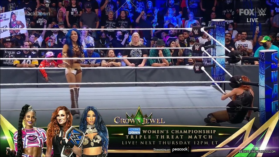 WWE_Supersized_SmackDown_2021_10_15_720p_HDTV_x264-NWCHD_mp4_006305510.jpg