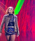 WWE_Supersized_SmackDown_2021_10_15_720p_HDTV_x264-NWCHD_mp4_004816589.jpg