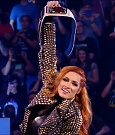 WWE_Supersized_SmackDown_2021_10_15_720p_HDTV_x264-NWCHD_mp4_004855027.jpg