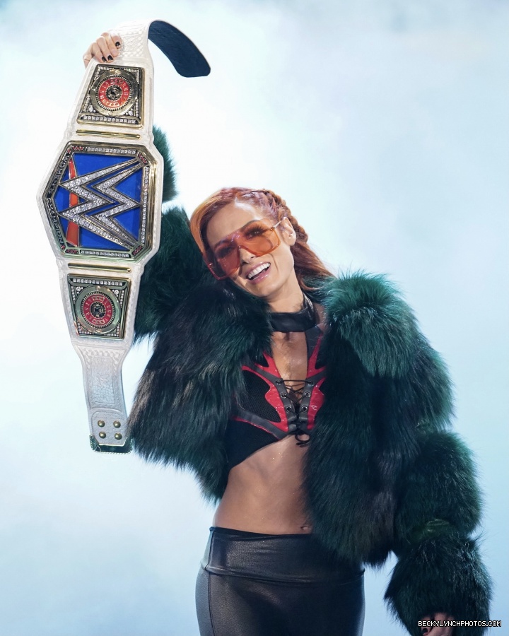 WWEDeutschland-1444149989308080129-20211001_225923-img1.jpg