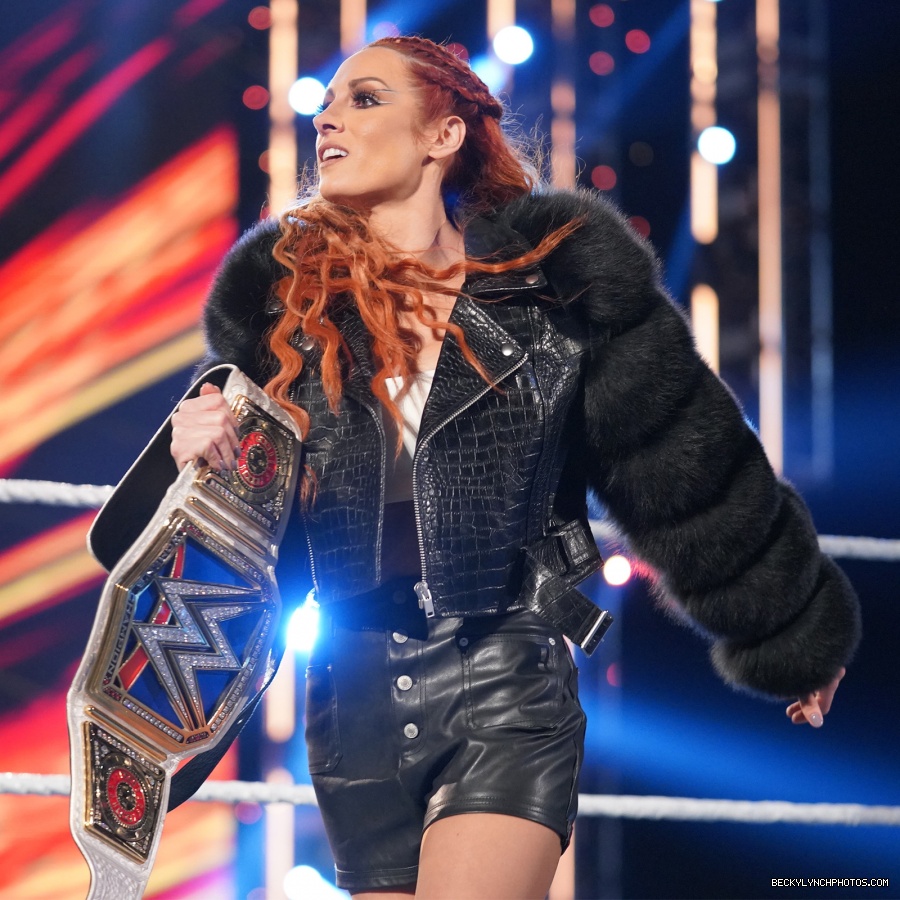 WWEDeutschland-1446494461282983937-20211008_101528-img1.jpg