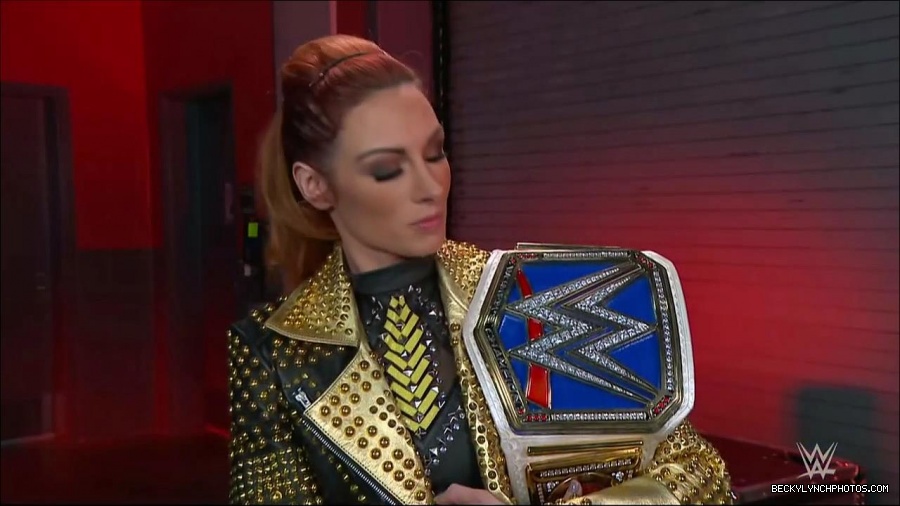 WWE_Friday_Night_SmackDown_2021_10_22_720p_HDTV_x264-Star_mkv_002876712.jpg