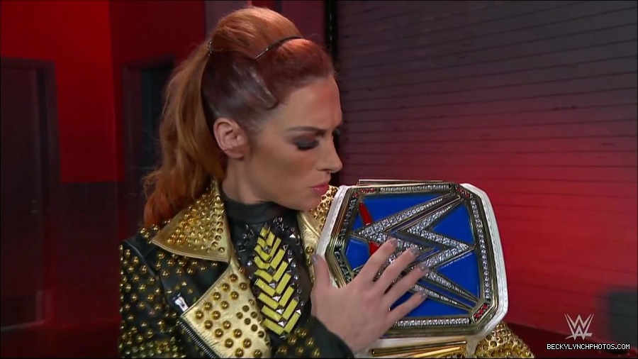 WWE_Friday_Night_SmackDown_2021_10_22_720p_HDTV_x264-Star_mkv_002878714.jpg