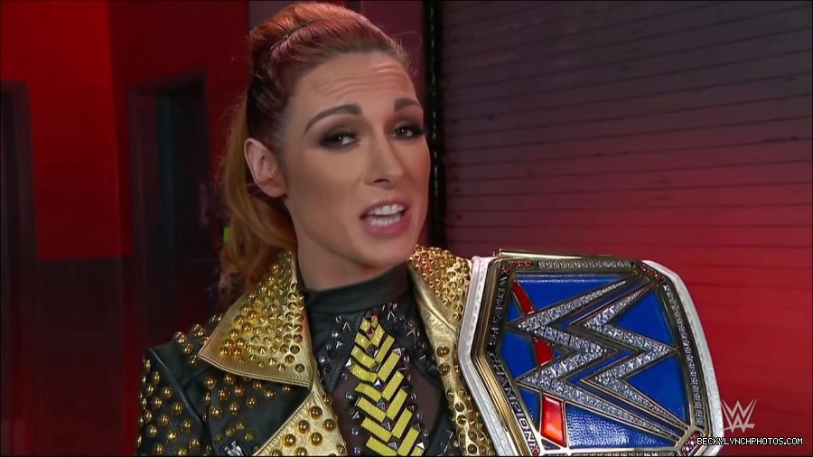 WWE_Friday_Night_SmackDown_2021_10_22_720p_HDTV_x264-Star_mkv_002888724.jpg
