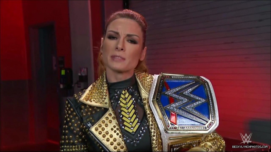 WWE_Friday_Night_SmackDown_2021_10_22_720p_HDTV_x264-Star_mkv_002892328.jpg
